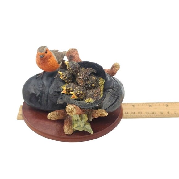 Border Fine Arts Robin & Chicks In Boot Ray Ayres Sculpture RB-45 Scotland VTG - Picture 7 of 8